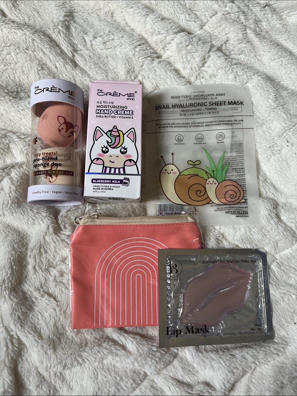 Creme Shop Bundle - Kids Pink Rainbow Pouch & Skincare Gift Set